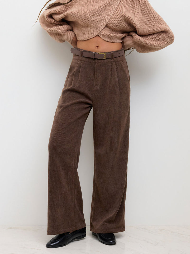 Damen Elegante und Weit geschnittene Cordhose Echo Archiv