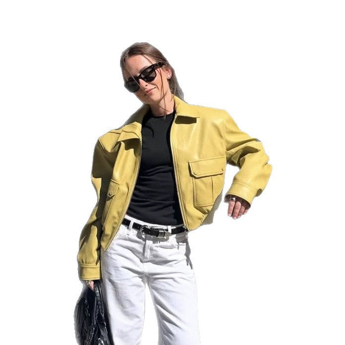 Damen kurze boxy Lederimitat-Jacke mit aufgesetzten Pattentaschen und Reißverschluss Echoarchiv
