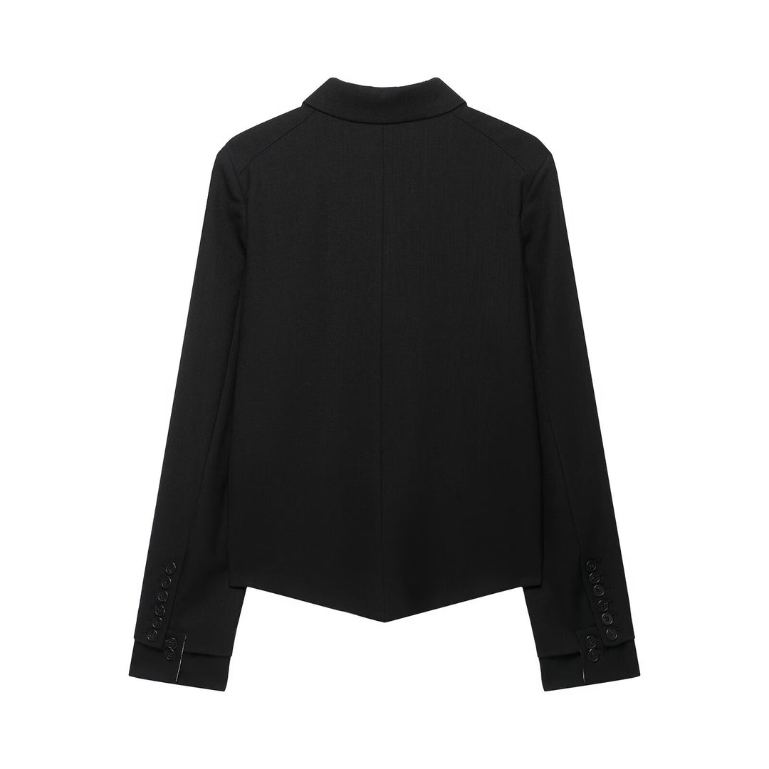 Damen Kurzer taillierter Blazer mit asymmetrischem Saum und durchgehender Knopfleiste Echo Archiv