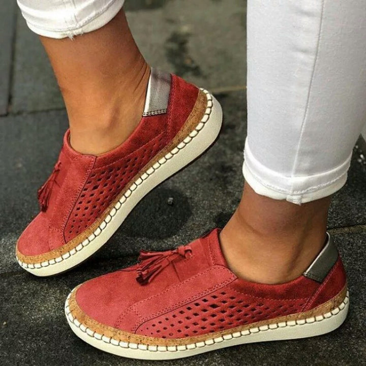 Damen lässige Slip-On Loafer mit Quaste perforiertem Obermaterial und Korkdetails Echo Archiv