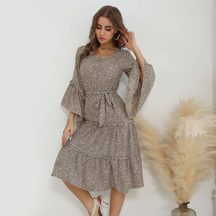 Damen Floral Maxikleid mit Rüschendetails Echo Archiv