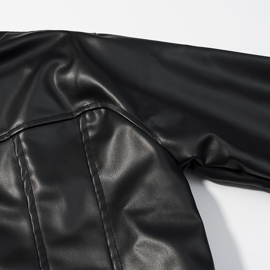 Damen Gekürzte Boxy-Kunstlederjacke mit Stehkragen und konstruktiven Teilungsnähten Echo Archiv