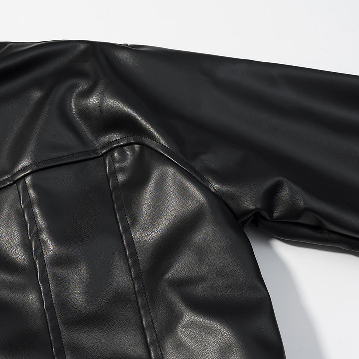 Damen Gekürzte Boxy-Kunstlederjacke mit Stehkragen und konstruktiven Teilungsnähten Echo Archiv