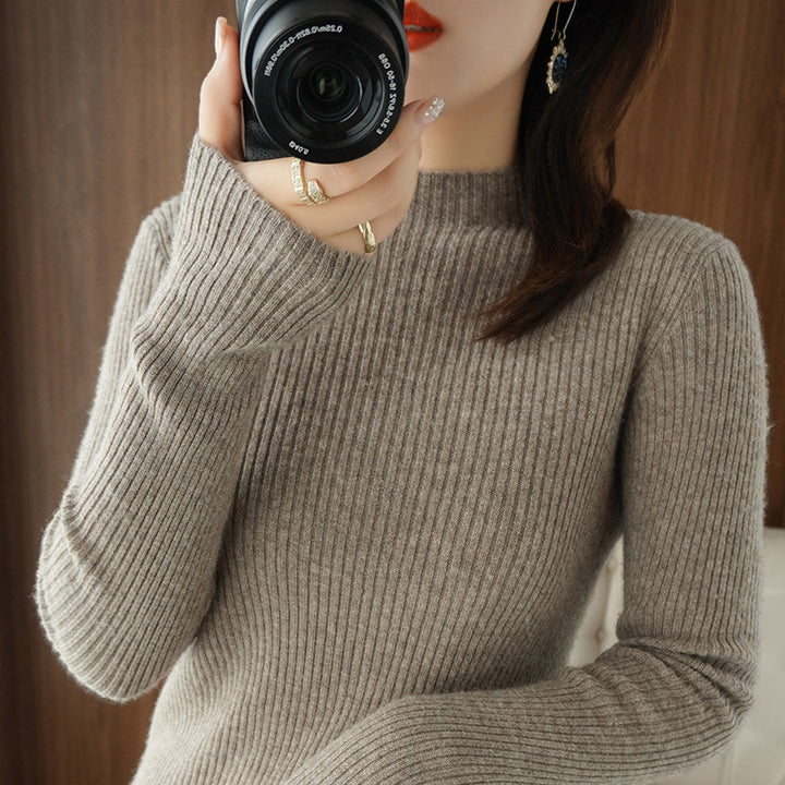 Damen Luxus-Feinstrickpullover mit schmaler Rippenstruktur und kurzem Stehkragen Echoarchiv