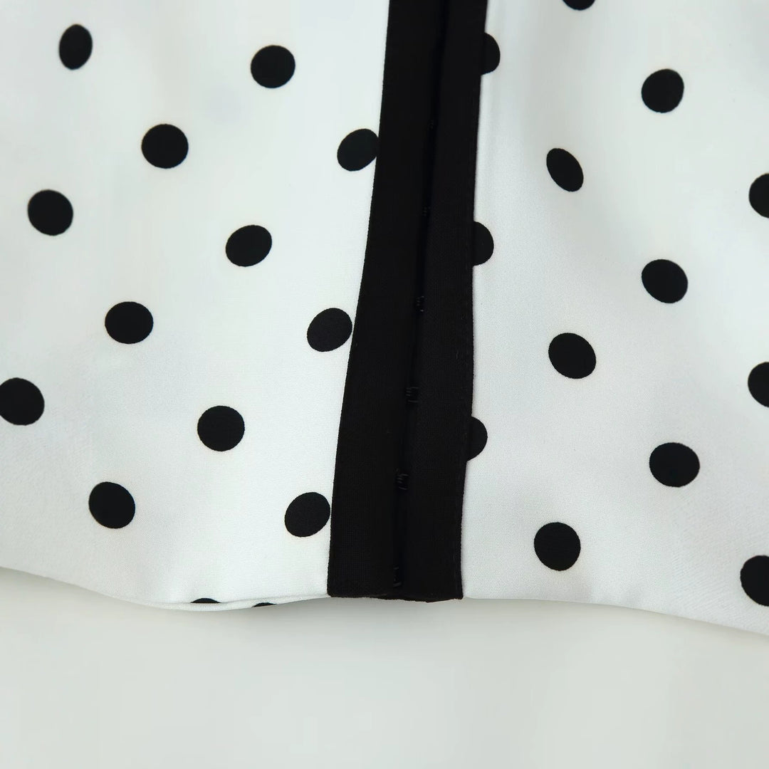 Damen Kurzblazer im Polka-Dot-Design mit Rundhalsausschnitt, kurzem Schnitt und Kontrastpaspeln Echo Archiv