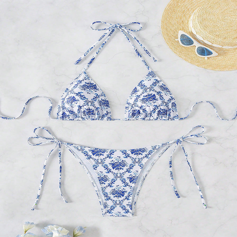 Damen Triangel-Bikini mit verspieltem Blumendesign und verstellbaren Bindebändern Echo Archiv