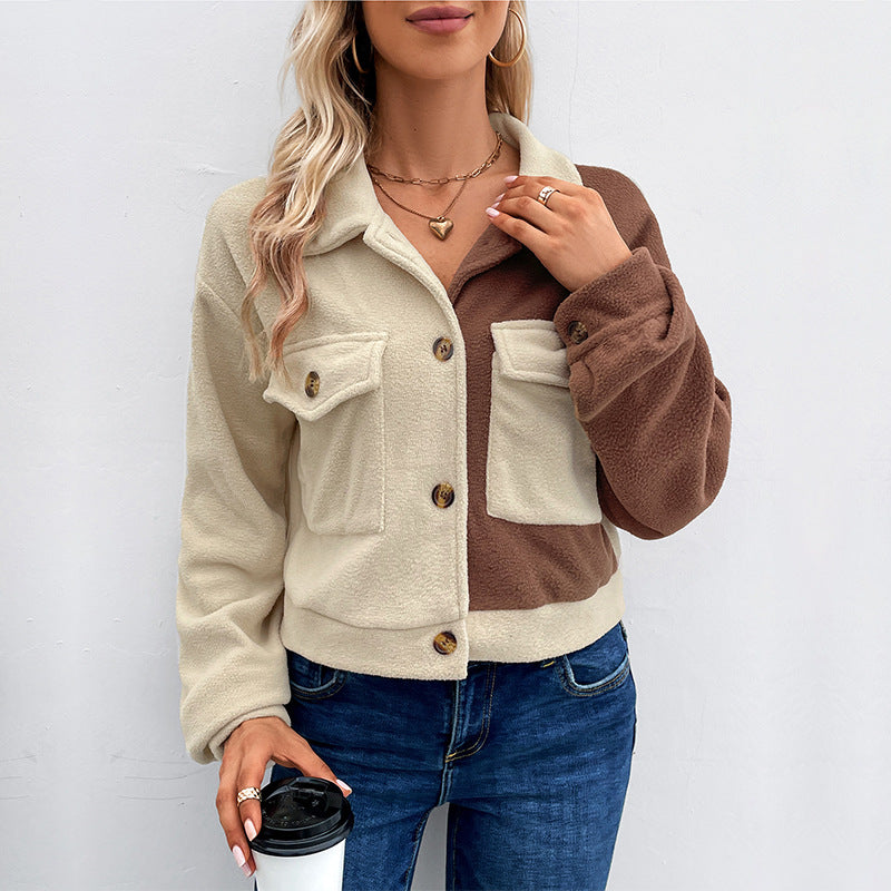 Damen Gekürzte Teddyjacke mit farbblockierten Ärmeln und Brusttaschen Echoarchiv