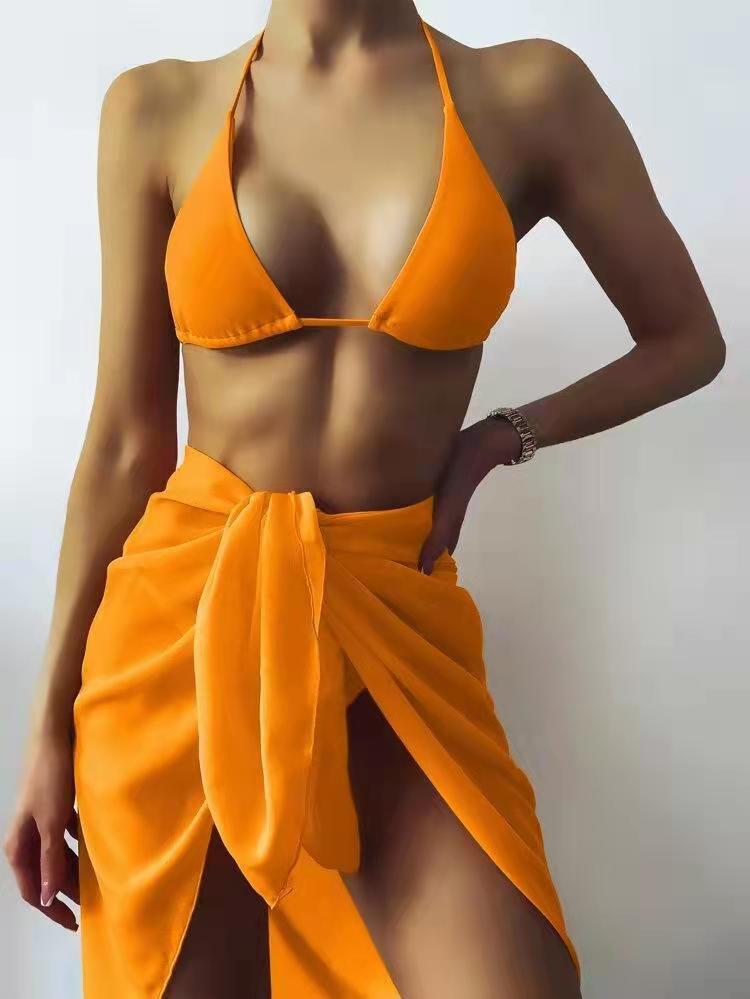 Damen Bikini-Set mit sexy Triangel-Oberteil und elegantem Wickelrock Echo Archiv