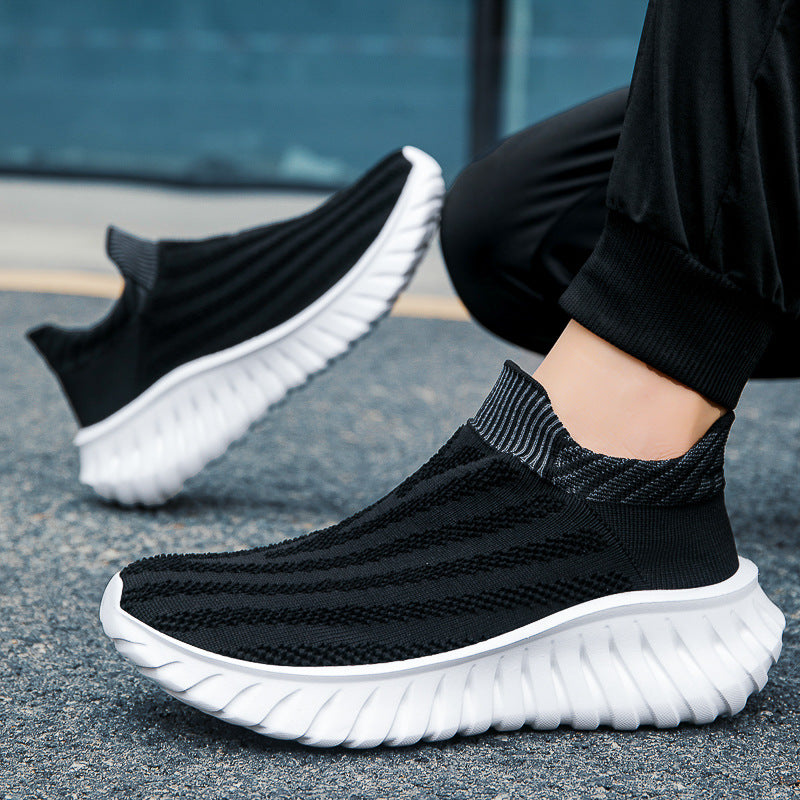 Unisex nan nahtloser Strick-Schlupf-Sneaker mit elastischem Sockenkragen und profiliertem Dämpfungssohlenprofil Echo Archiv