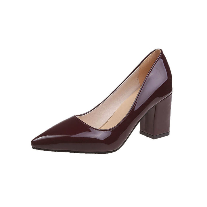 Damen Klassische Lack-Pumps mit spitzer Form und stabilem Blockabsatz Echo Archiv