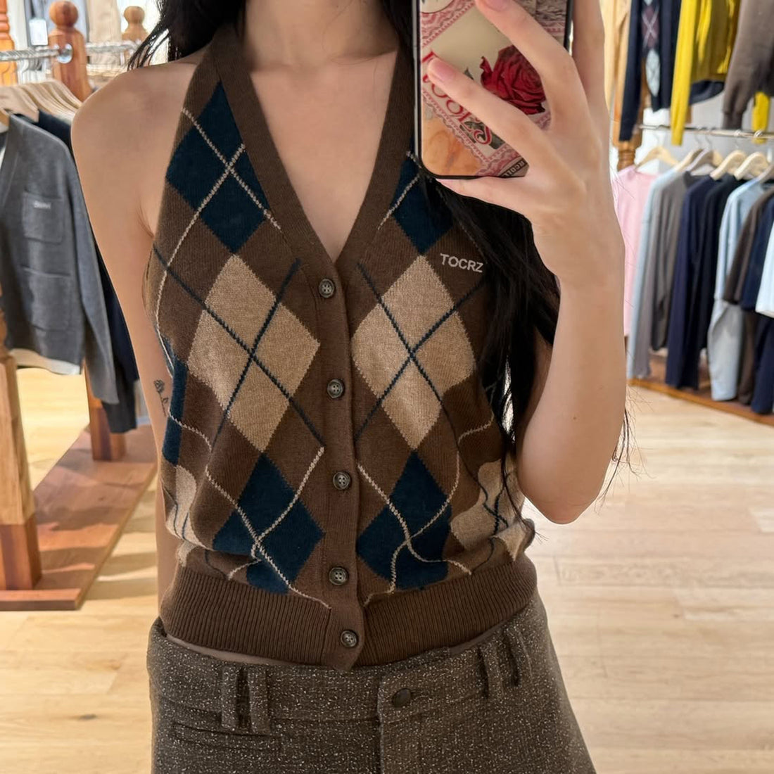 Damen Strickweste mit V-Ausschnitt und klassischem Rautenmuster – Veloura