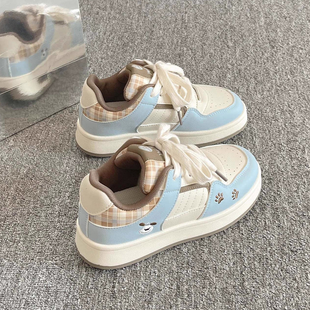 Damen Sneakers im verspielten Design mit dekorativen Bärenmotiven und komfortabler Sohle Echo Archiv