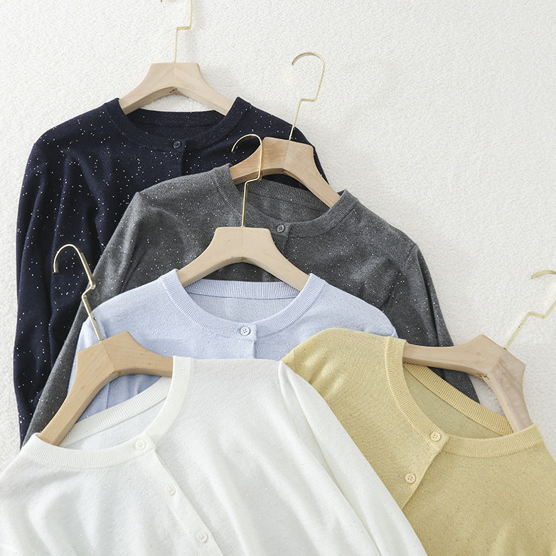 Damen Feiner Rundhals-Cardigan aus leichtem Feinstrick mit Perlmuttknopfleiste und dezentem Glitzereffekt Echo Archiv