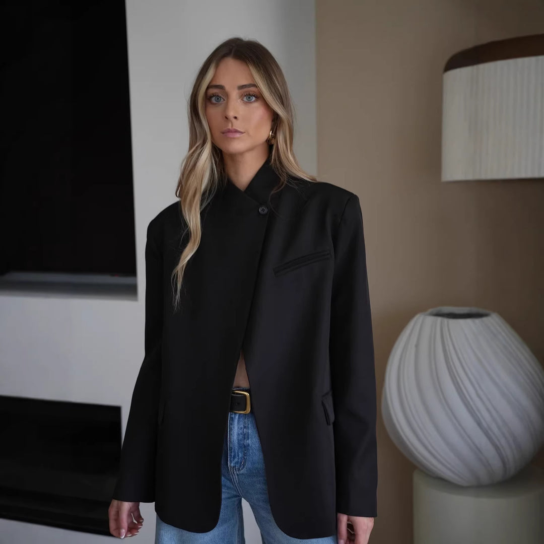 Damen 60+ karierter Mantelblazer mit Mandarinkragen, asymmetrischer Überlappung und Pattentaschen Echo Archiv