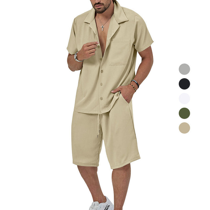 Herren Sommerliches Freizeit-Set mit Kurzarmhemd und lässigen Shorts Echoarchiv