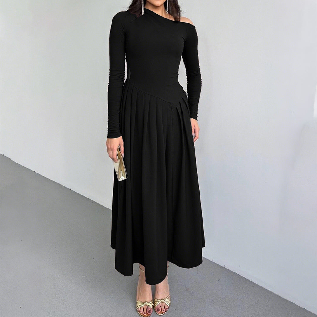 Damen nan asymmetrisches Maxikleid mit plissiertem Rock und figurbetontem Oberteil Echo Archiv