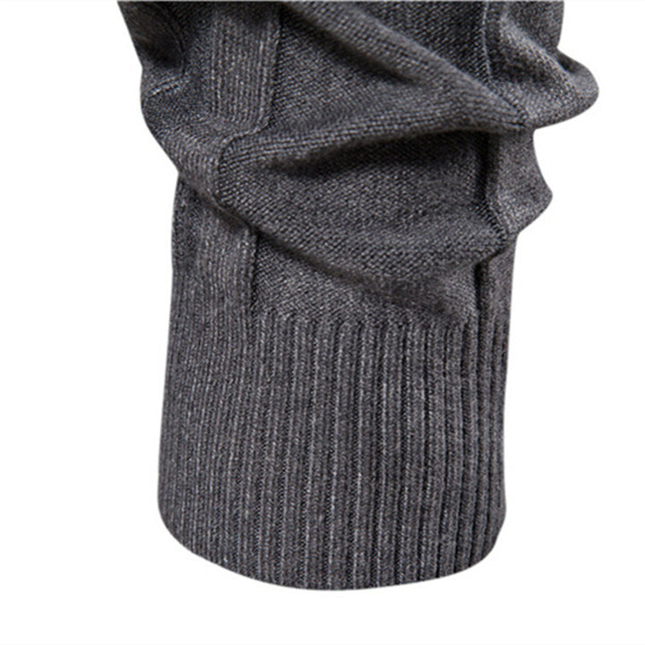 Herren Strickpullover mit hochgeschlossenem Kragen und eleganter Rippstruktur Echoarchiv