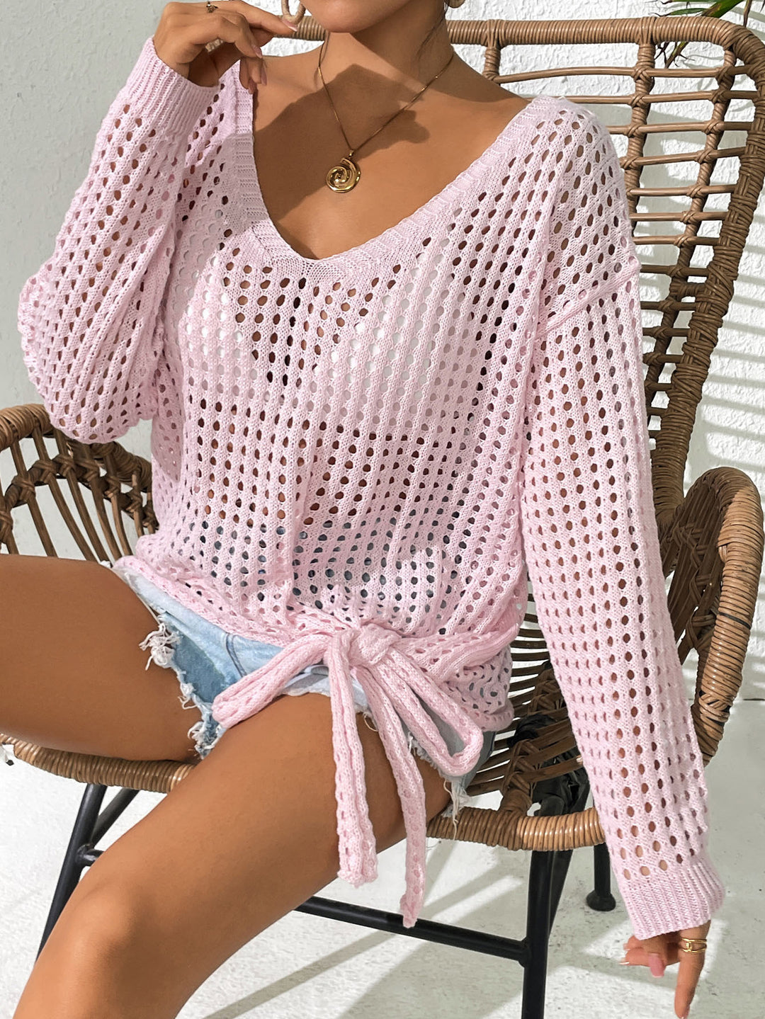 Damen luftiger Strickpullover mit V-Ausschnitt und dekorativem Knoten Echo Archiv