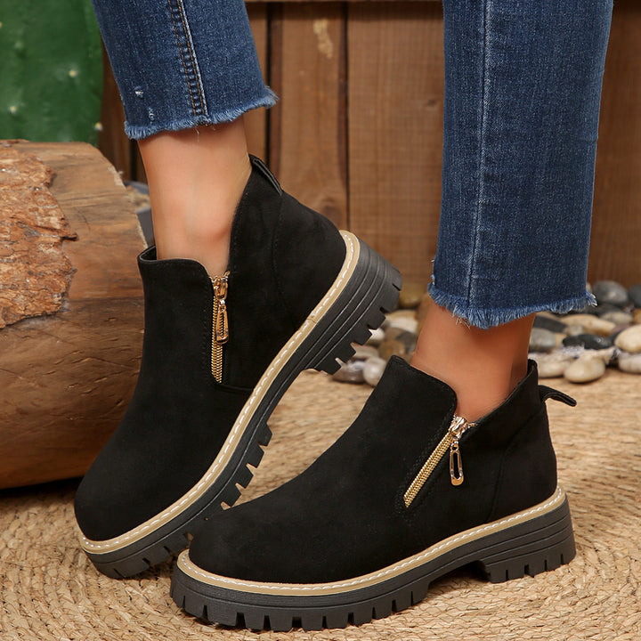 Damen Ankle-Boots mit Profilsohle, seitlichem Reißverschluss und gepolstertem Komfortschaft – Varelle