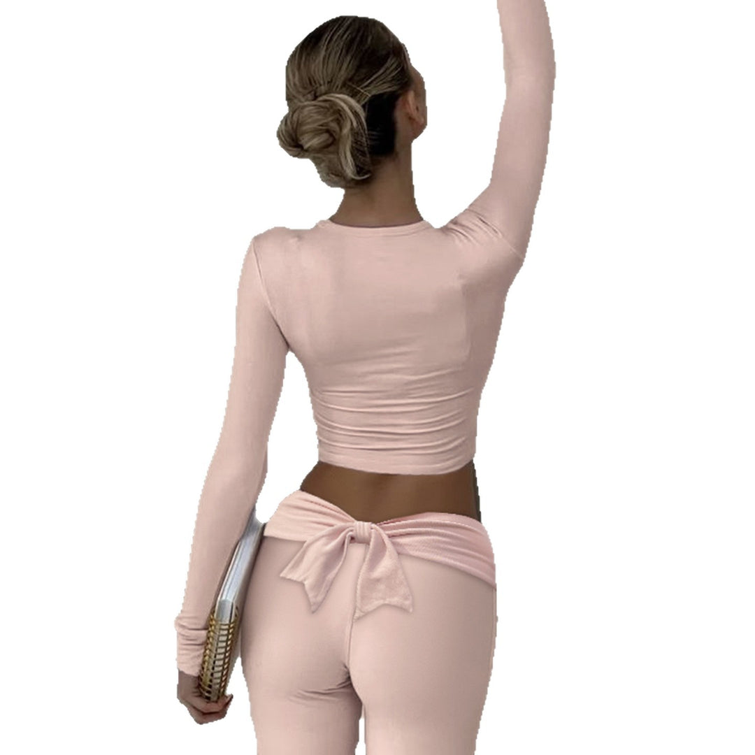 Damen nan Cropped-Longsleeve mit dekorativer Schleifenfront, V-Ausschnitt und figurbetonter Passform Echo Archiv