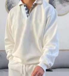 Herren Langarm Polohemd mit elegantem V-Ausschnitt und stilvollen Kontrastdetails Echoarchiv