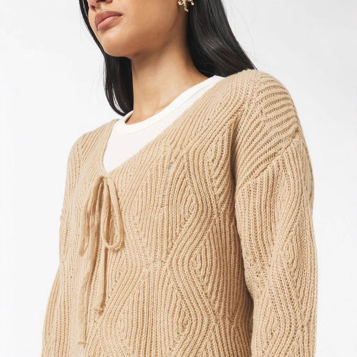 Damen Oversize Strickpullover mit V-Ausschnitt, Kordelzug und Rautenstruktur – Mavelle
