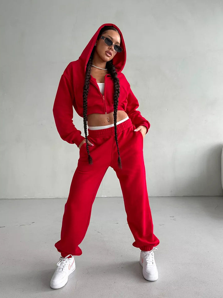 Damen kurzes Zip-Kapuzensweatshirt mit tailliertem Bündchen und weitem High‑Waist French‑Terry Jogginghose Set – Auréline