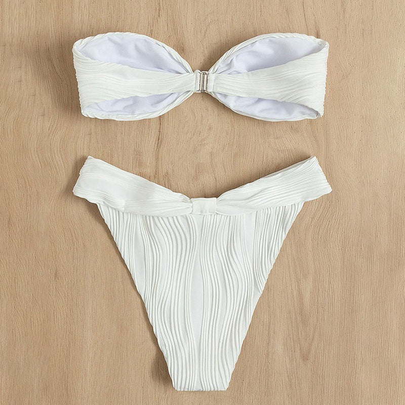 Damen Bandeau-Bikini mit strukturiertem Oberteil und hohem Beinausschnitt Echo Archiv