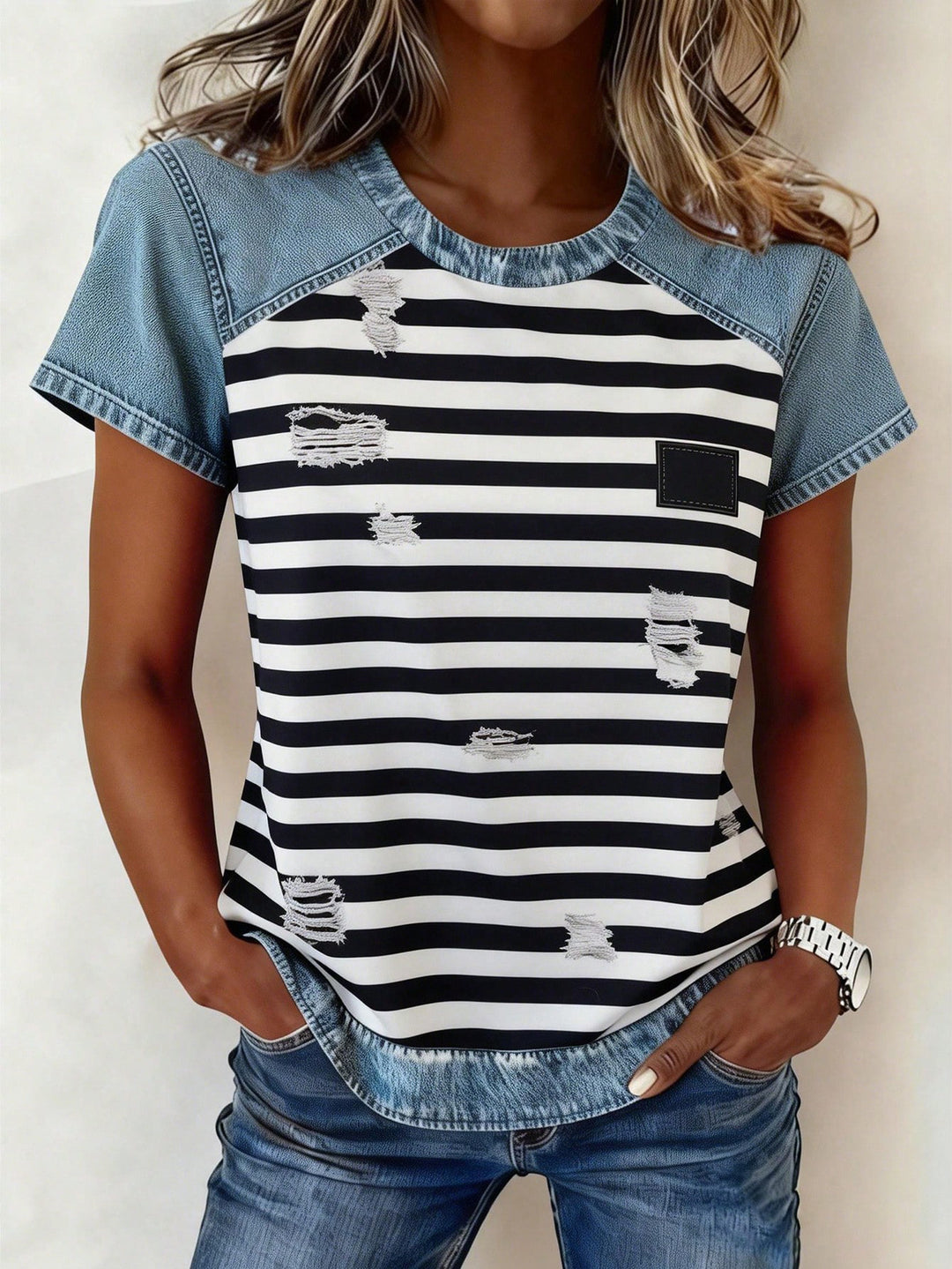 Damen Kurzarmshirt mit Jeans-Einsätzen und Teddy-Patchprint Echo Archiv