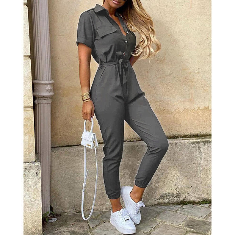 Damen eleganter Jumpsuit mit tailliertem Schnitt und praktischen Taschen Echo Archiv