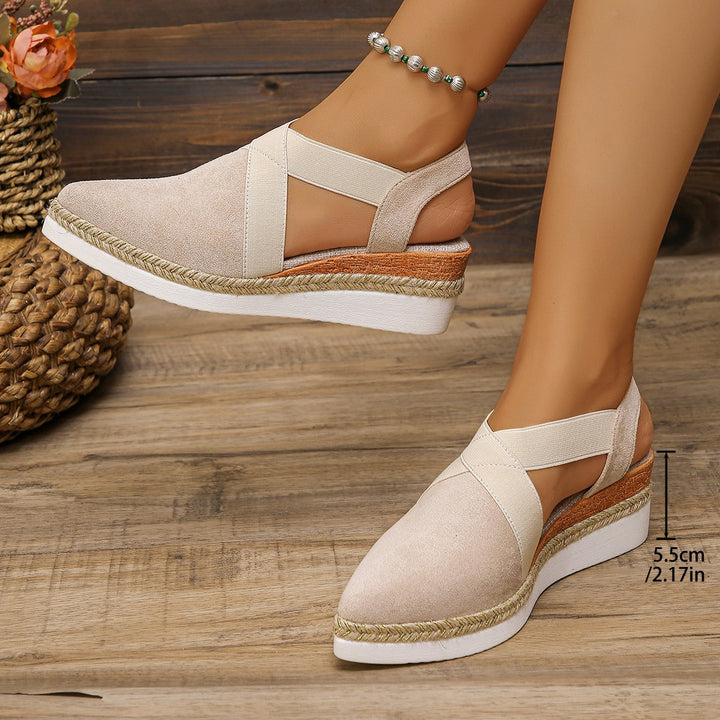 Damen nan Velours-Slingback-Keil mit spitzer Vorderkappe, geflochtenem Juteband und dämpfender Laufsohle Echo Archiv