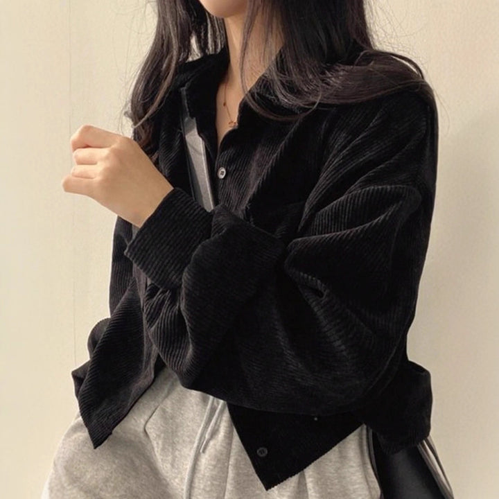Damen Kurzgeschnittene Cordjacke mit Oversize-Ärmeln und Brusttaschen – Célinea