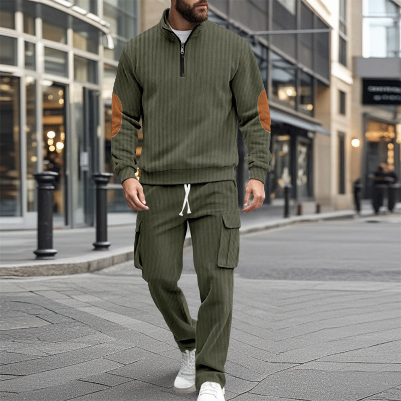 Herren sportlicher Stehkragenpullover mit Reißverschluss und Cargo-Hose Echoarchiv