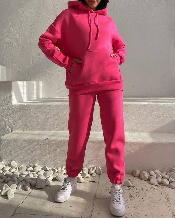 Damen Oversize Loungewear-Set aus weichem Baumwollmischfleece mit Kapuzenpullover und schmal zulaufender Jogginghose Echoarchiv