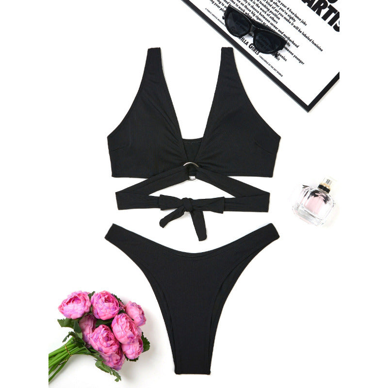 Damen Bikini-Set mit innovativem Schnitt und anpassbarem Knotendetail Echo Archiv
