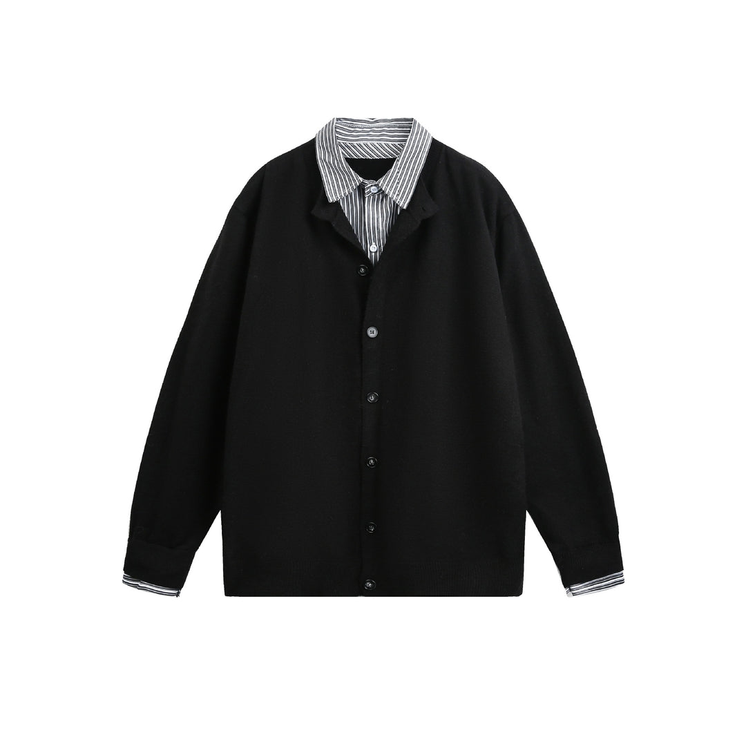 Unisex Lagenlook Strickcardigan mit eingearbeitetem Hemdkragen und Knopfleiste Echoarchiv