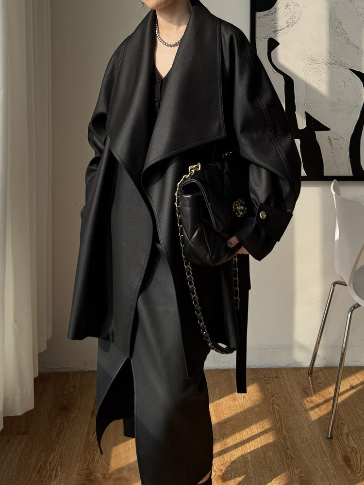 Damen Eleganter Trenchcoat aus hochwertigem Material Echoarchiv