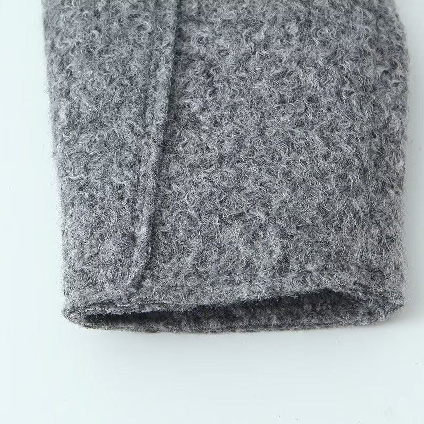 Damen kurzgeschnittene kastige Wollmix Jacke mit Reißverschluss Hemdkragen und aufgesetzten Pattentaschen – Célinea