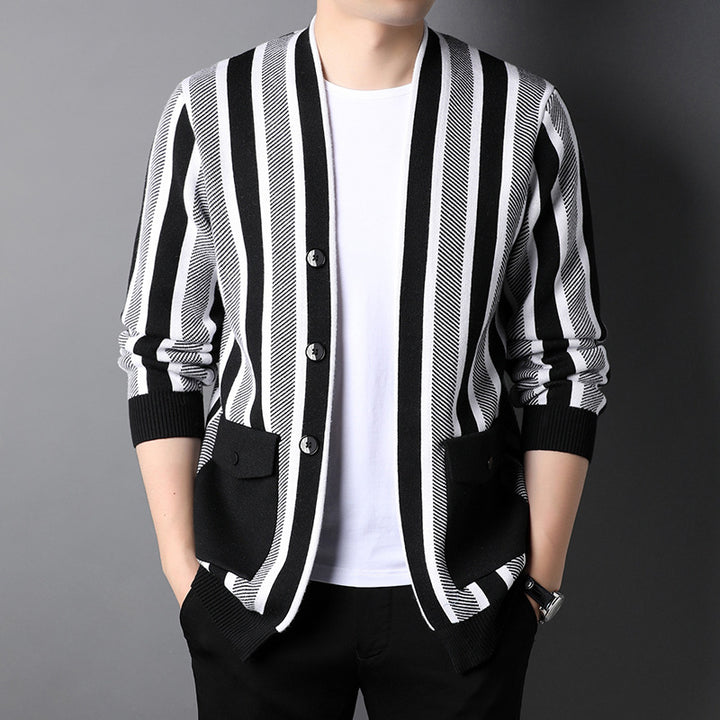 Herren modische Strickjacke mit ausgefallenem Streifenmuster Echoarchiv