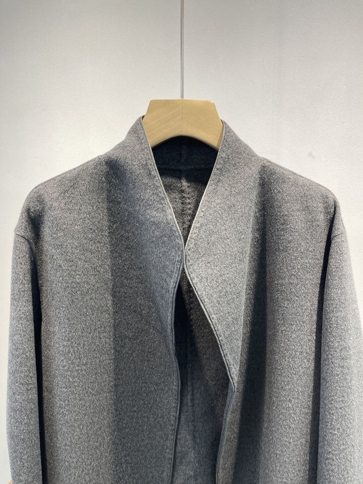 Damen zeitgenössische weiche Strickjacke Echoarchiv