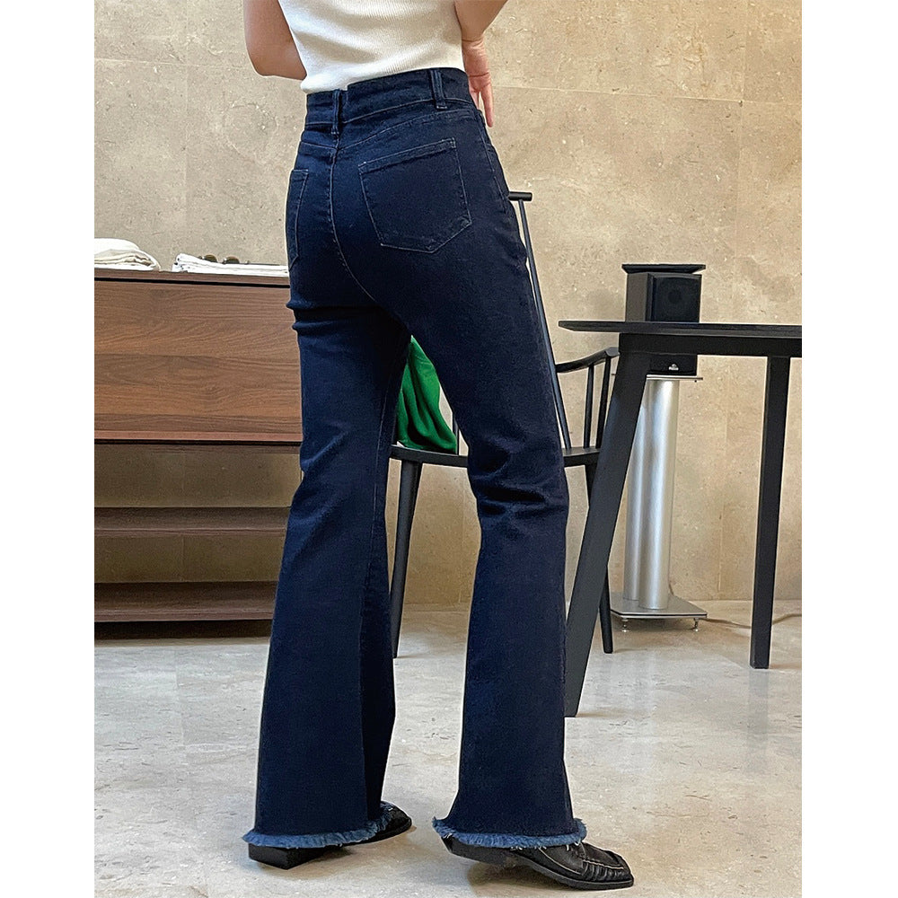 Damen High‑Waist Schlagjeans mit leichtem Bootcut und fransigem Saum Echoarchiv
