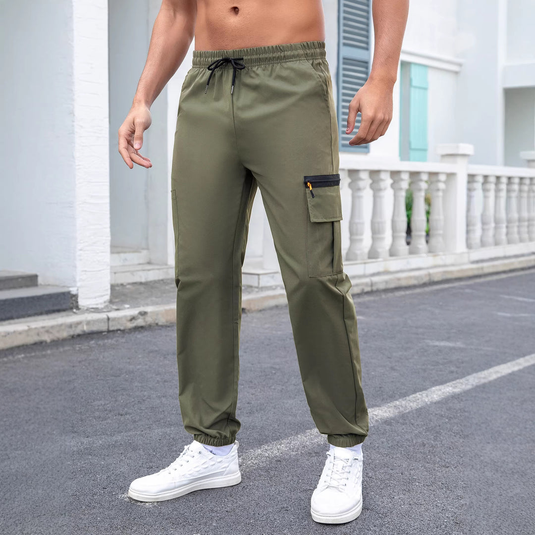 Herren Tech-Cargo-Jogginghose mit elastischem Tunnelzug, Reißverschluss‑Beintasche & eng anliegendem Fußbündchen Echo Archiv
