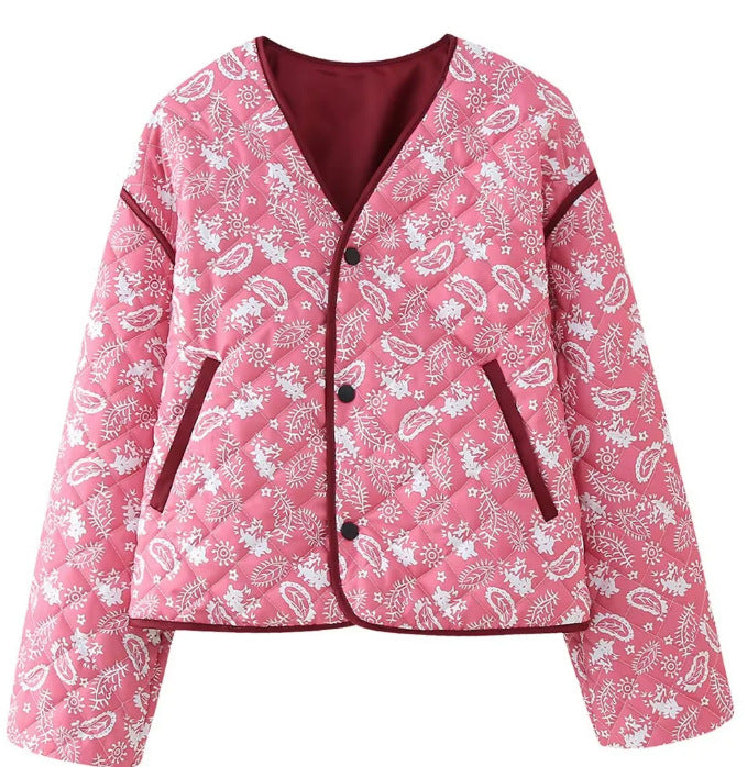Damen gesteppte Kurzjacke mit V-Ausschnitt, Paisley‑Muster und kontrastierenden Paspeln Echo Archiv
