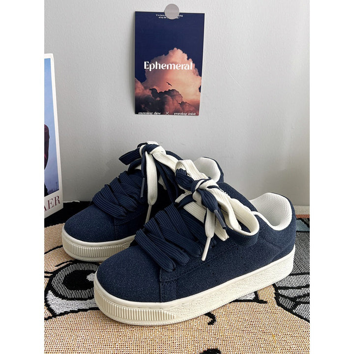 Herren Sportliche Sneakers aus Wildleder Echoarchiv