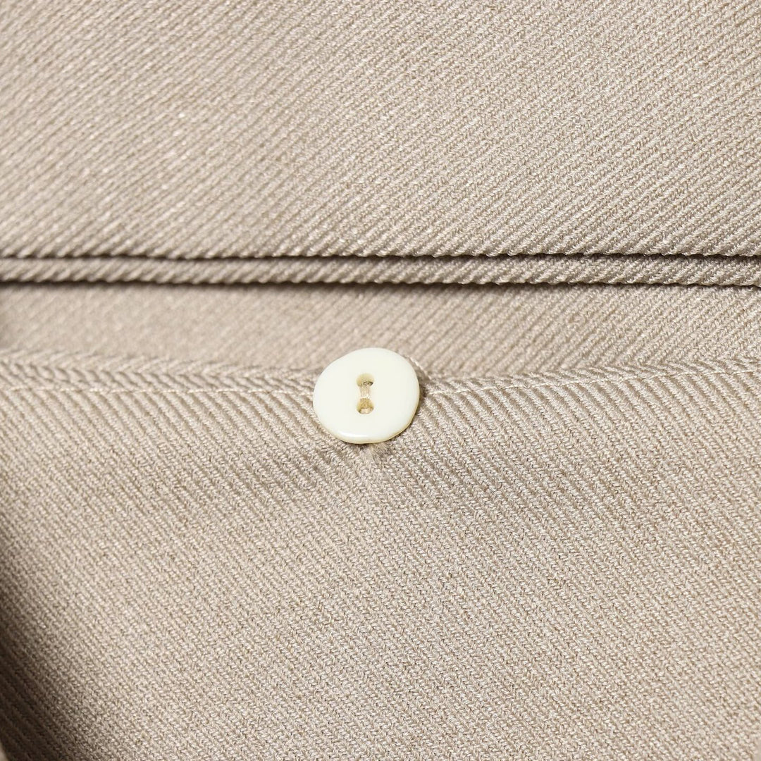Damen Kurzer Cape‑Mantel mit weitem Wasserfallkragen und Ein‑Knopf‑Verschluss Echoarchiv