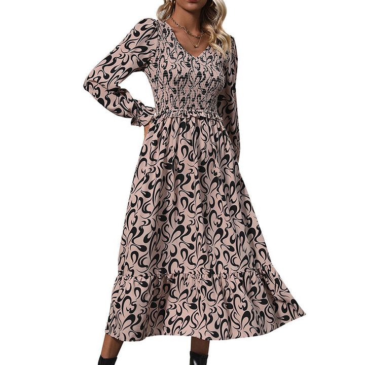 Damen Midikleid mit elastischem Smock-Oberteil, abstraktem Allover‑Print und ausgestelltem Volant‑Saum – Élara