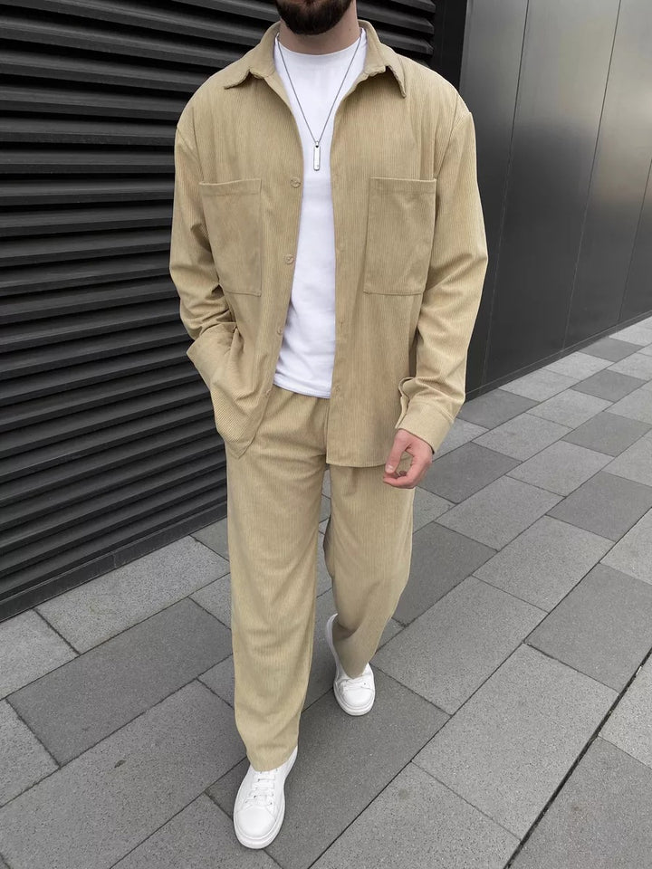 Herren Elegante und moderne Freizeitanzug Echoarchiv