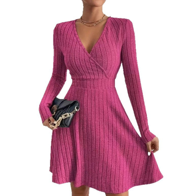 Damen Strickkleid mit Wickel-V-Ausschnitt, taillierter Bund und ausgestelltem A-Linien-Rock Echo Archiv