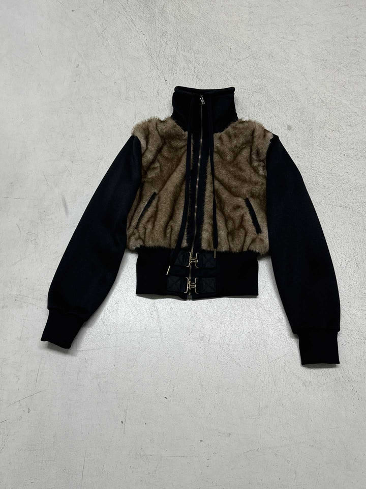 Damen Kurzjacke mit Kunstfellfront, hohem Stehkragen und tailliertem Rippbund Echo Archiv
