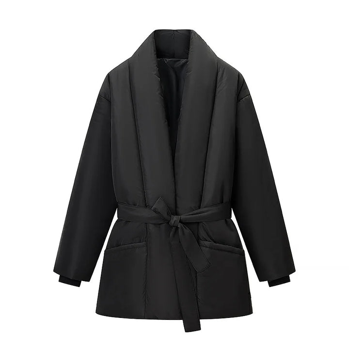 Damen wattierte Jacke mit Schalkragen, Bindegürtel und aufgesetzten Taschen – Célinea